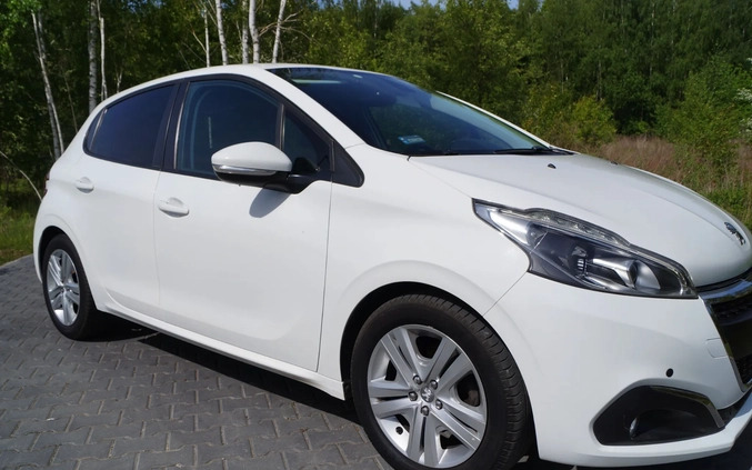 Peugeot 208 cena 35500 przebieg: 100000, rok produkcji 2018 z Warszawa małe 742